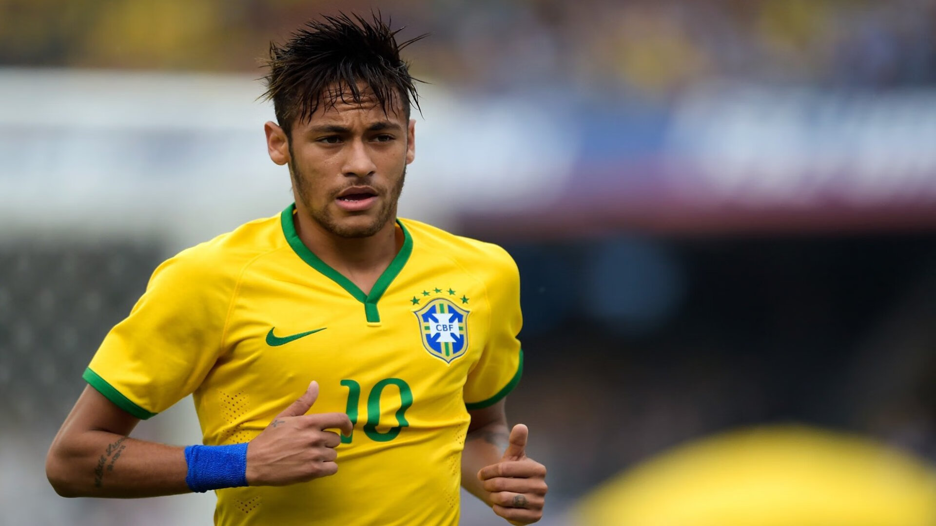 高技术装备:穿戴设备增强运动表现,穿戴设备对应的应用